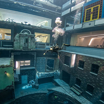 Deep Dive Dubai
