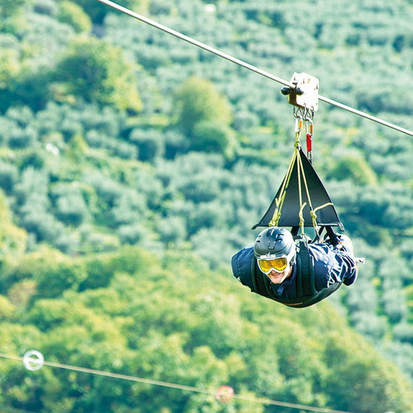 Smartbox - e-box Passione adrenalina: 1 entusiasmante volo su ZipLine con video ricordo per 2Immagine