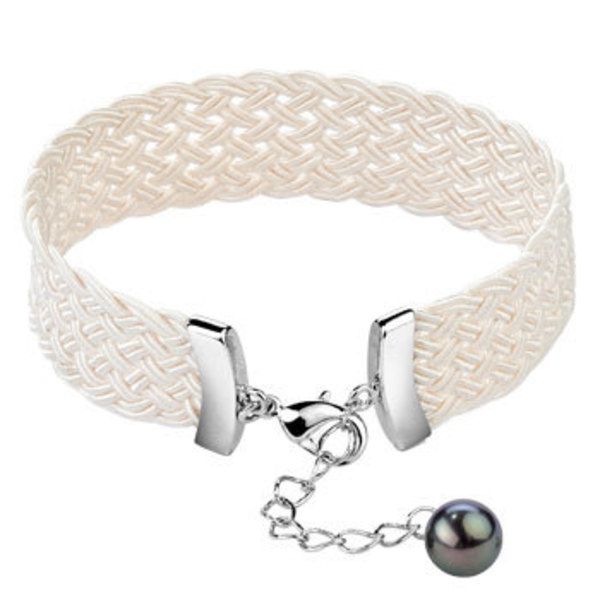 Mia's Snowy Pearl BraceletImage