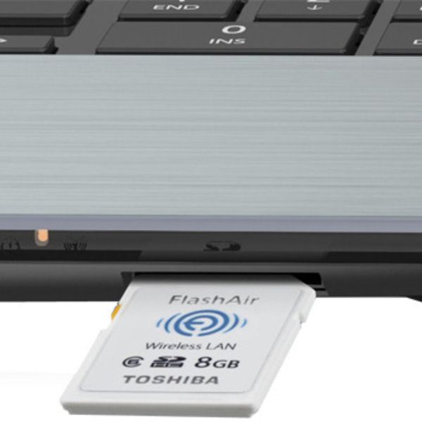 Toshiba FlashAir™ Wireless SD Card, 8GBImage