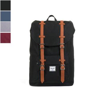 The Herschel LITTLE AMERICA Backpack 17l