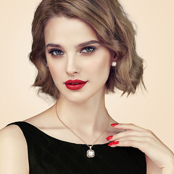 Pica LéLa GRACE Crystal Pendant Necklace & Earrings SetImage