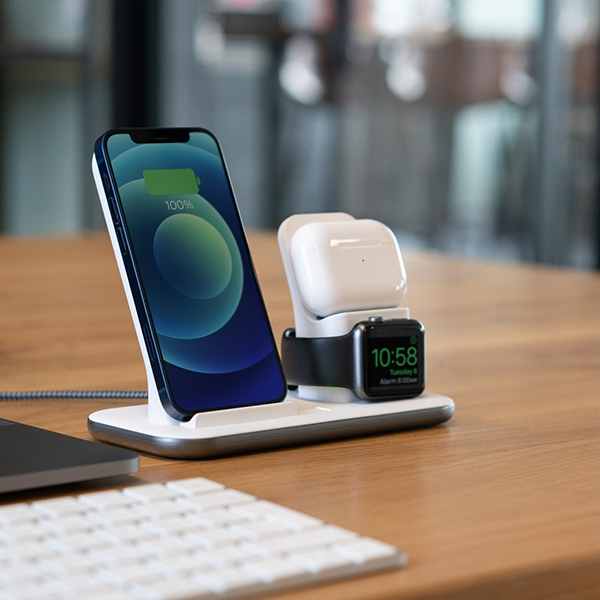 Xtorm 3-in-1 Wireless Charging Base for AppleImage