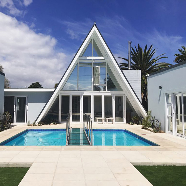 Western Cape : Seaside Getaway for Two, BloubergImage