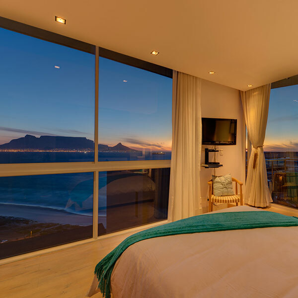 Western Cape : Date Night, Cape TownImage