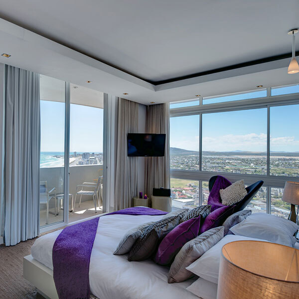Western Cape : Date Night, Cape TownImage