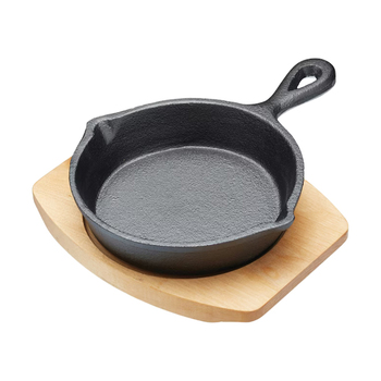 Frigideira pequena de 20cm em ferro fundido com tábua da Artesà