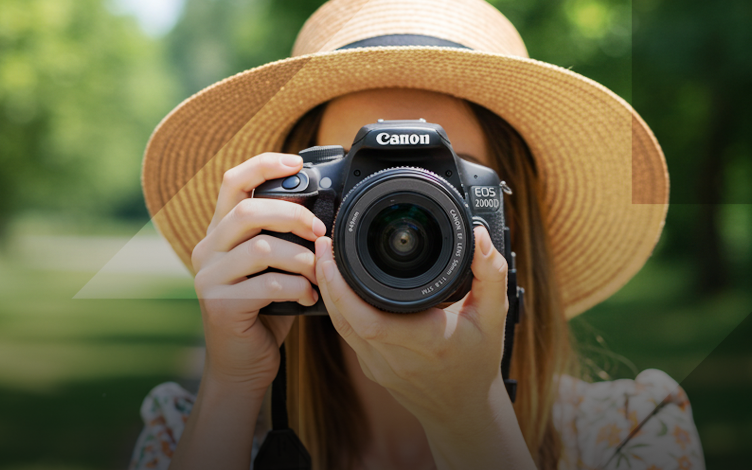 Canon EOS 2000D
